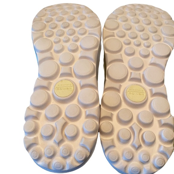 Butter Yellow Skechers GoWalk Goga Mesh Slip On Sneaker Size 7 Like New - Picture 4 of 8